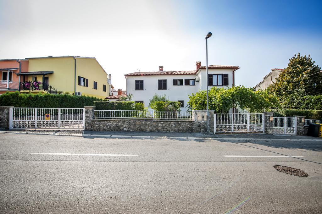 Apartments Carmelo Rovinj Buitenkant foto